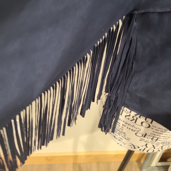 Zara Trafaluc Womens SZ Sm. BLUE suade Fringed cropped top w/back zipper. - Picture 5 of 9